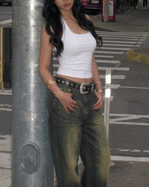 ホルターネックタンクトップ