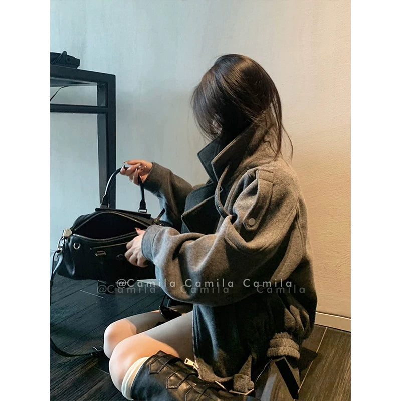 ショートウールグレーアウター　　写真