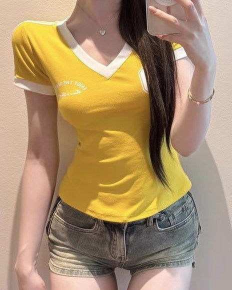 VネックロゴカラーTシャツ