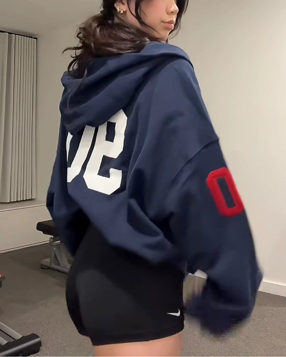 アメリカンレトロフード付きロゴパーカー